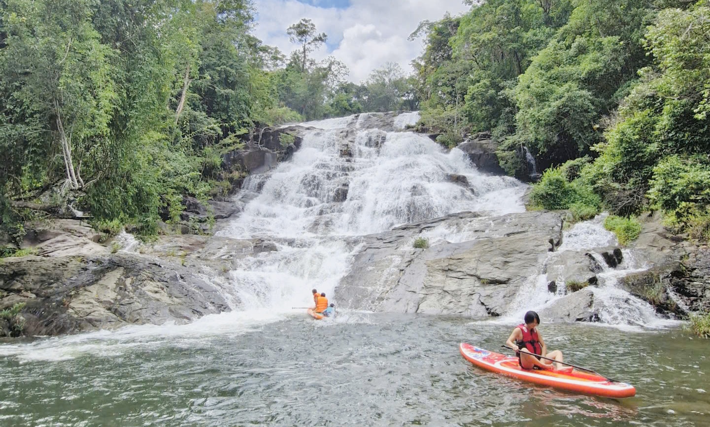 KHÁM PHÁ THÁC BÌM BỊP